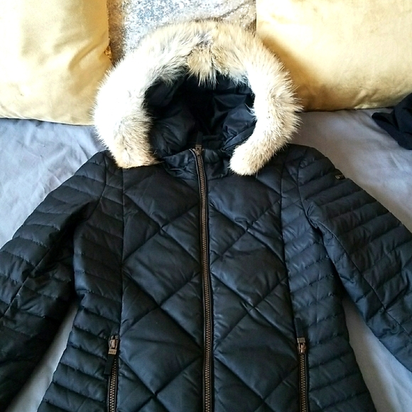 Women's jacket - Picture 1 of 9